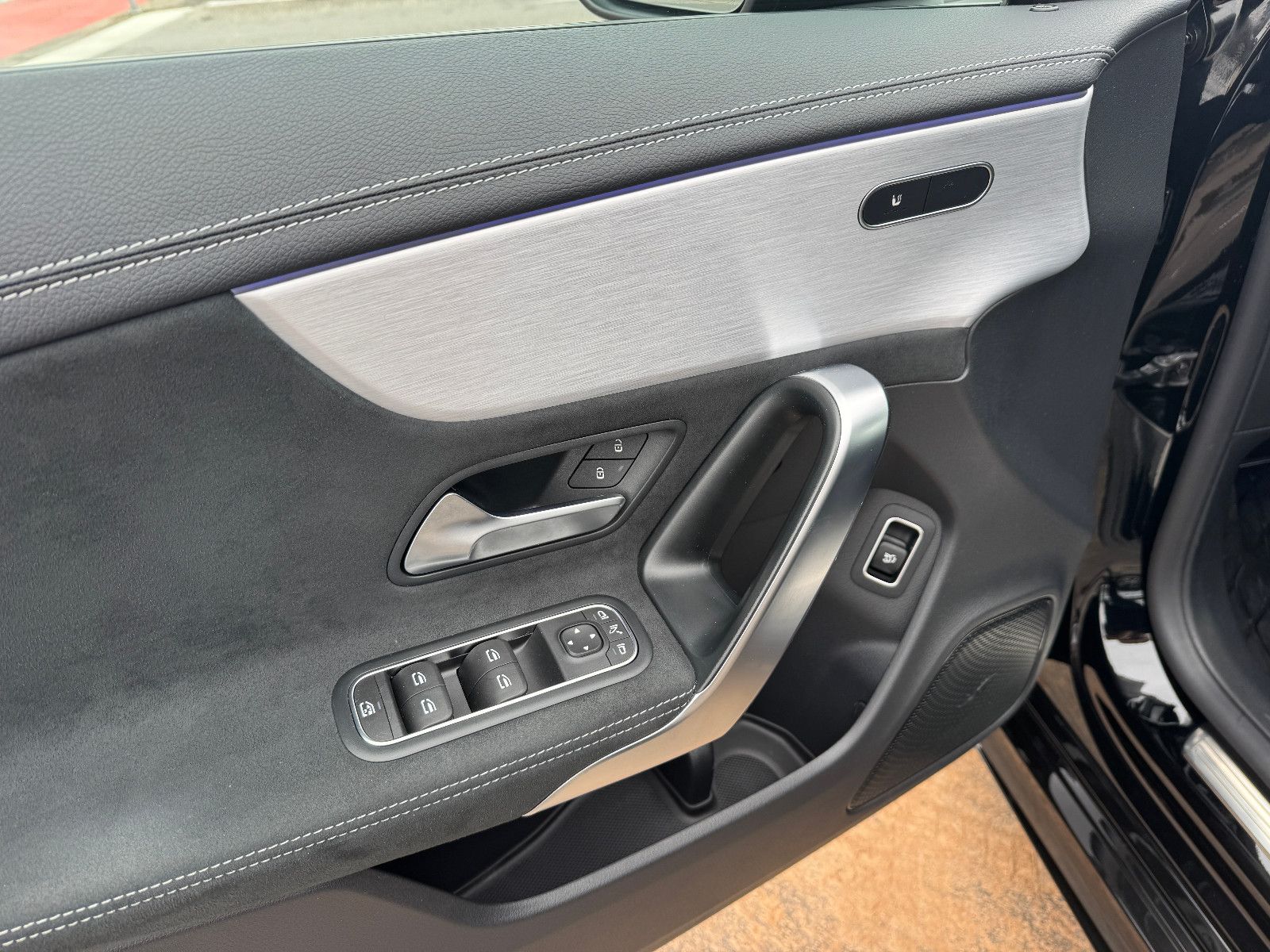 Mercedes-Benz CLA 200 d 4M EDITION AMG LINE - Samsaru's Car Outlet