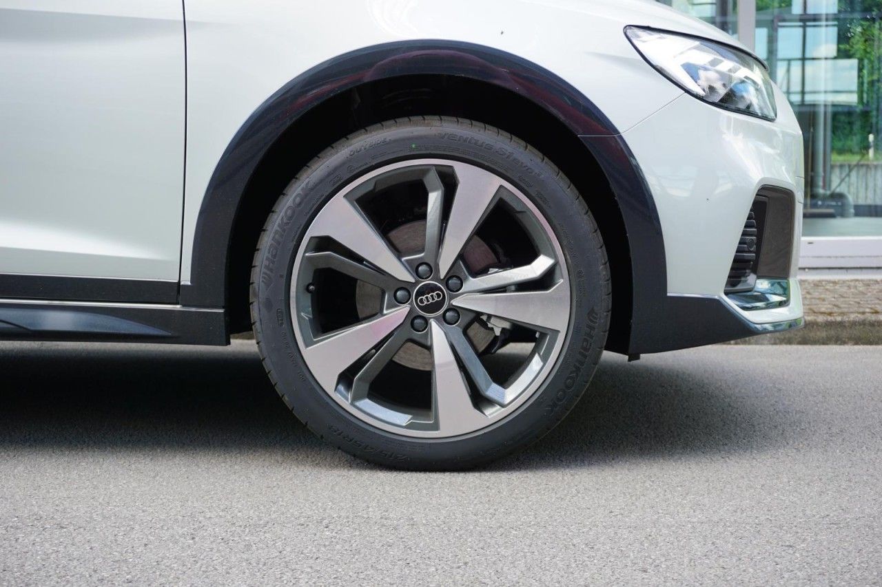 Audi A1 30 TFSI Allstreet S-Line - Samsaru's Car Outlet