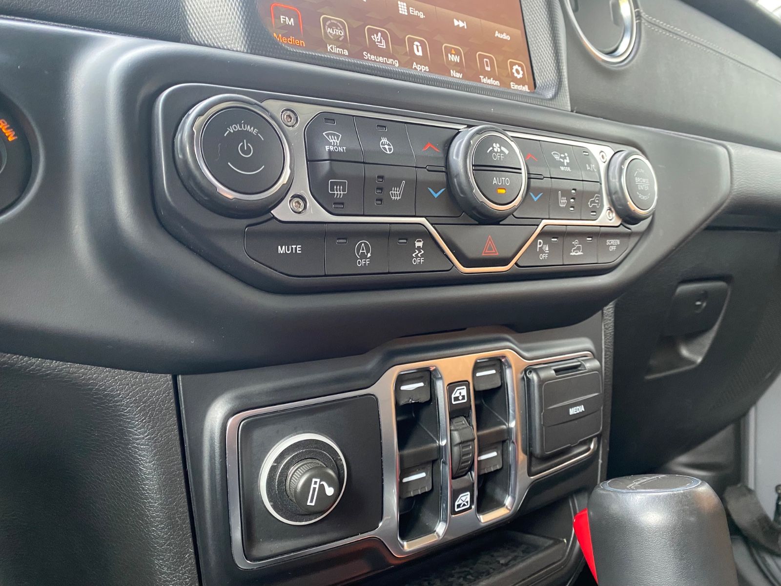 Jeep Gladiator Overland 4WD LED AHK R-Cam