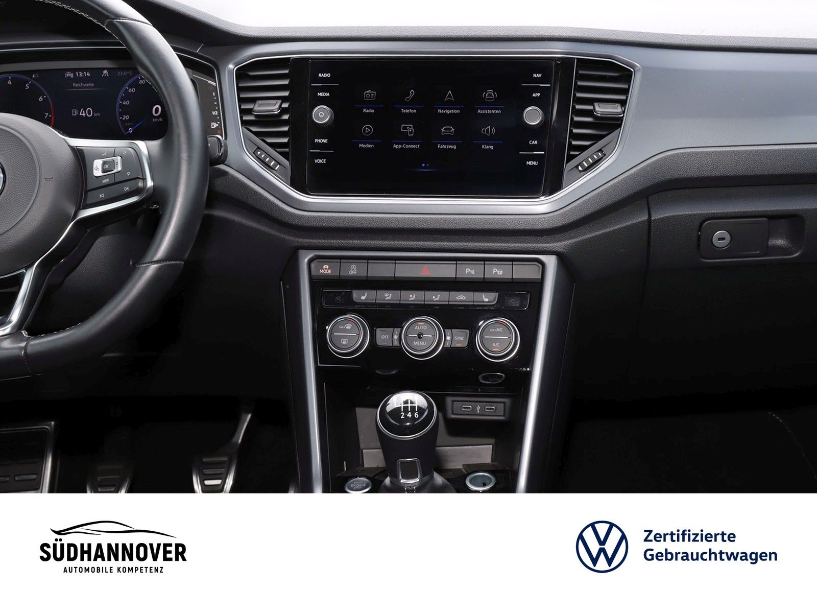Volkswagen T-Roc R-Line 1.5 TSI - Samsaru's Car Outlet
