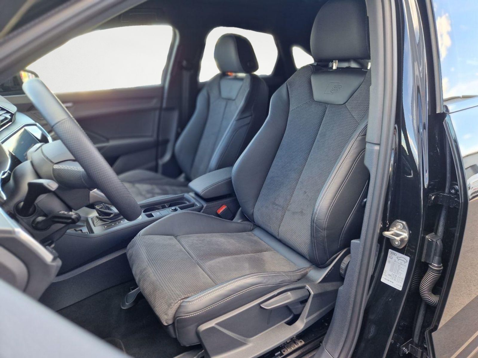 Audi Q3 40 TDI Sportback quattro S tronic S line - Samsaru's Car Outlet