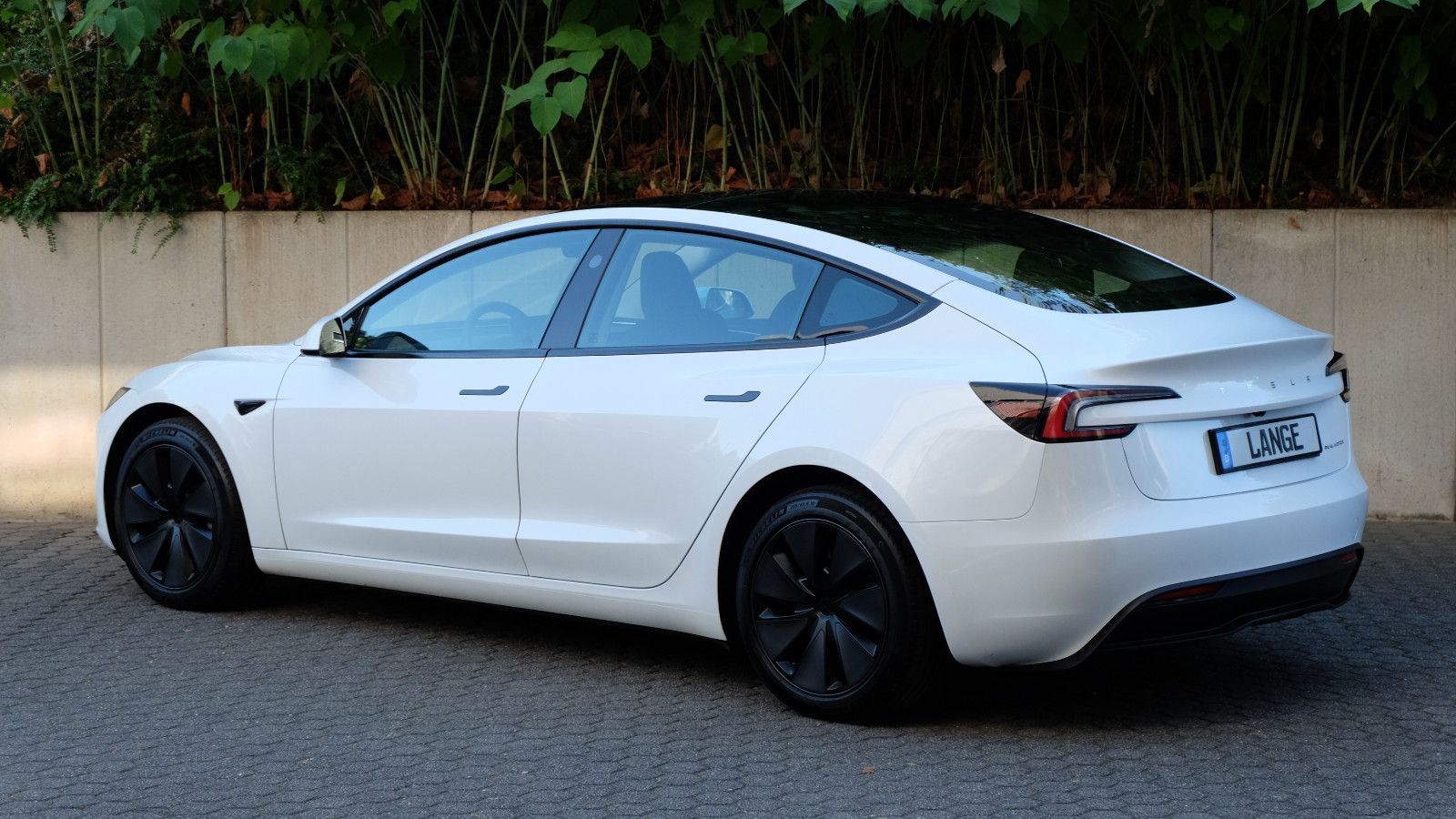 Tesla Model 3 Long Range Dual Motor AWD, HIGHLAND, AHK