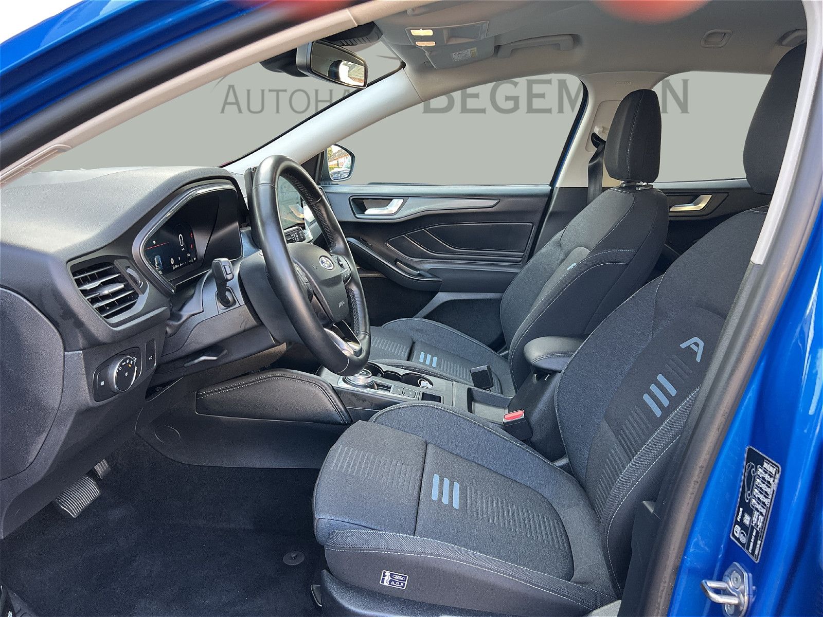 Ford Focus T 1.5 EB Active X Matrix HUD Wint-Pk Ass2