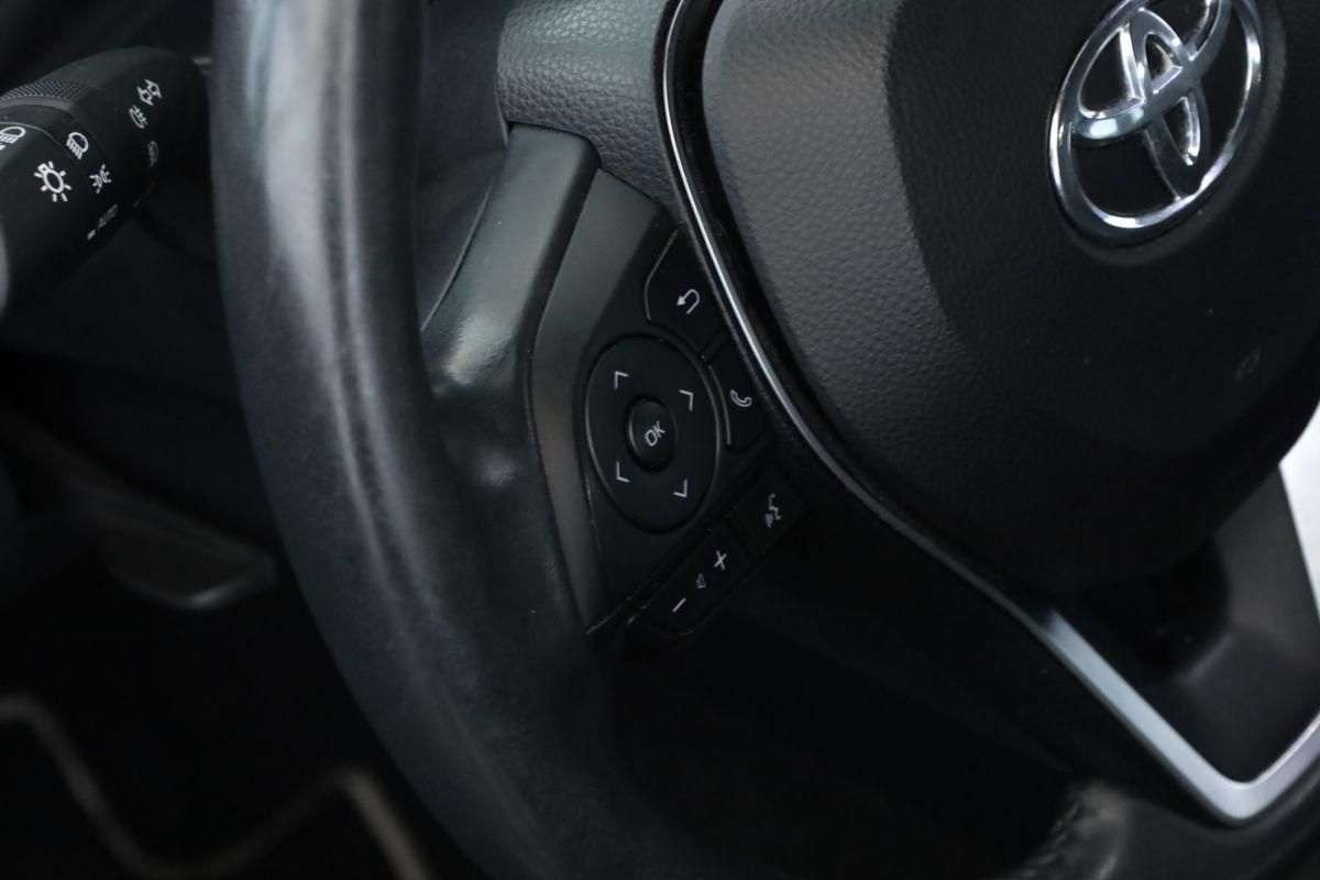 Toyota Corolla Touring Sports 2.0 CVT Team D Navi Kam