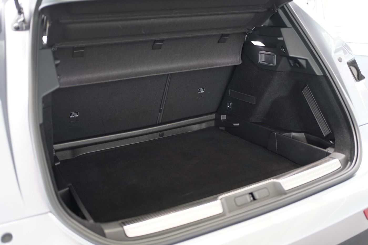 DS Automobiles DS7 Crossback E-Tense 4x4 300 Ligne Noire
