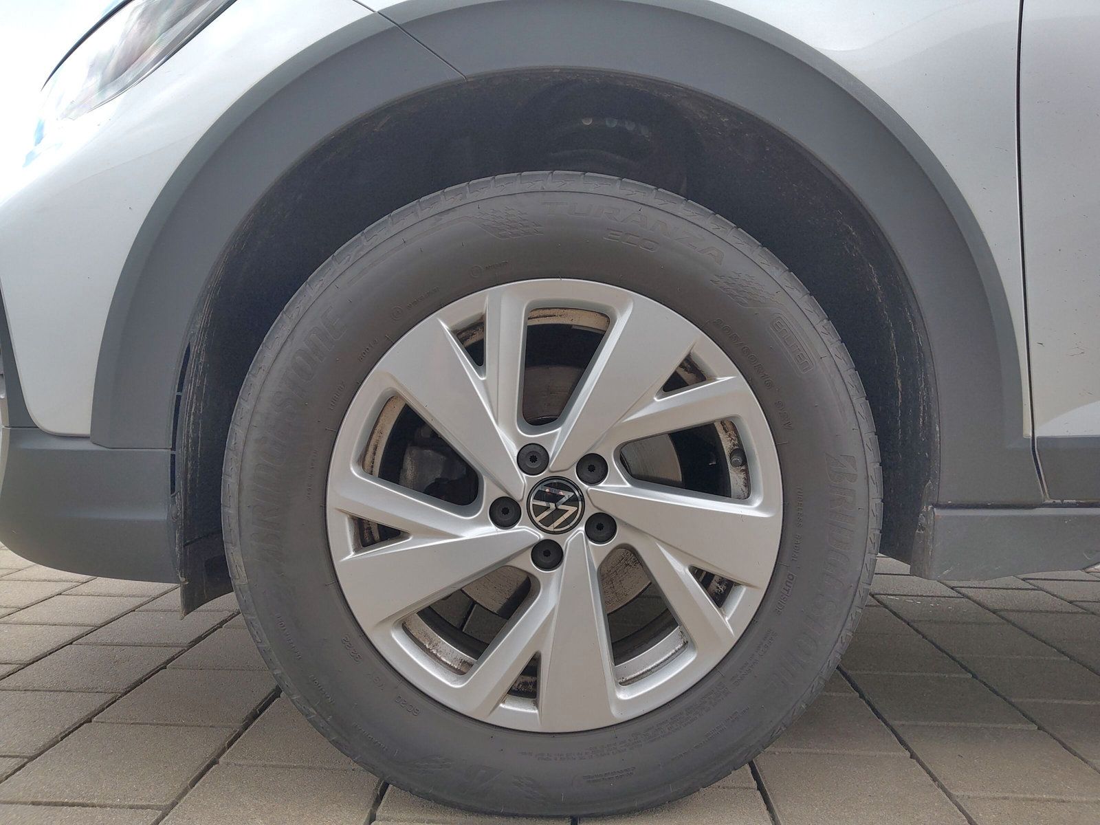 Volkswagen Taigo Life 1.0 TSI DSG - Samsaru's Car Outlet
