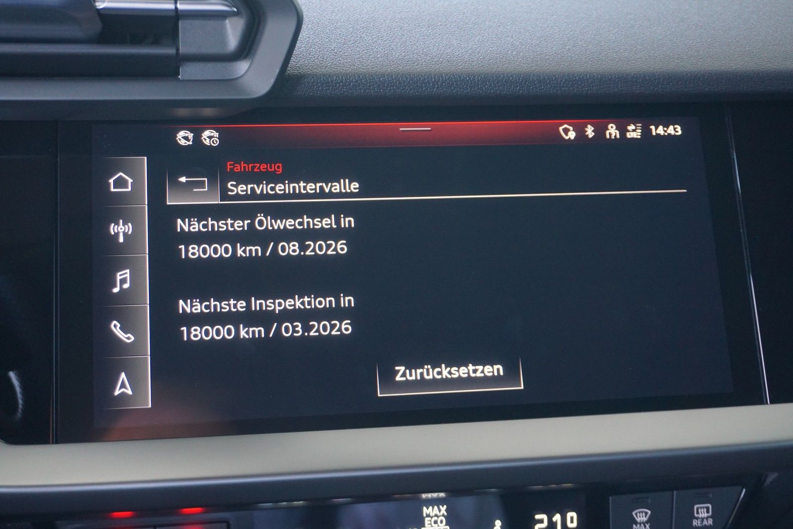 Audi A3 Sportback 45 TFSI e S line - Samsaru's Car Outlet