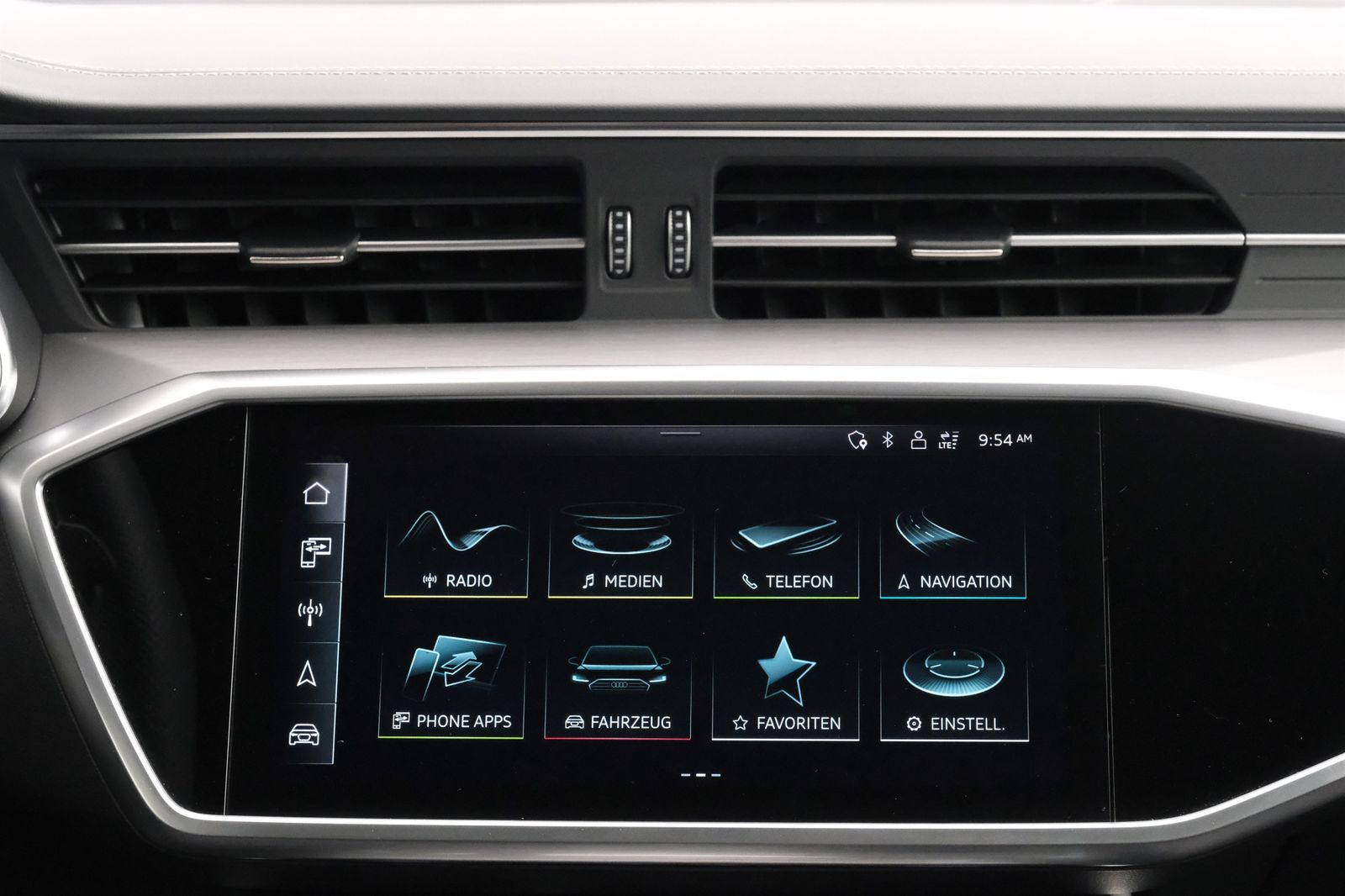 Audi A6 Avant 55 TFSIe Hybrid - Samsaru's Car Outlet