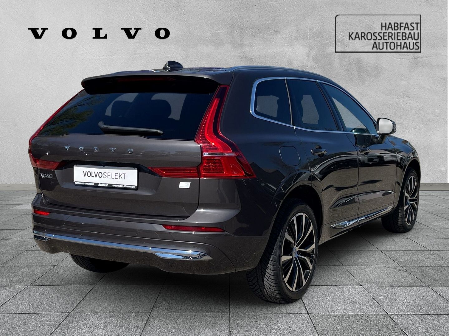 Volvo XC60 T8 Inscription Plug-In Hybrid  StandHZG AHK