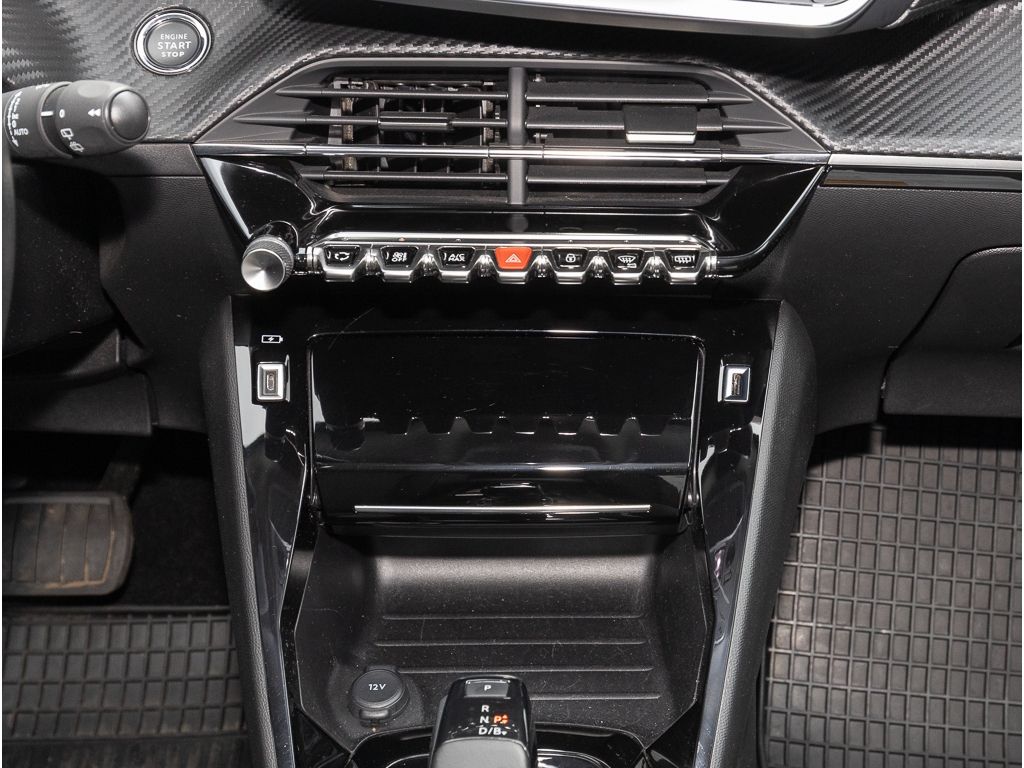 Peugeot 2008 ELEKTRO ALLURE - Samsaru's Car Outlet
