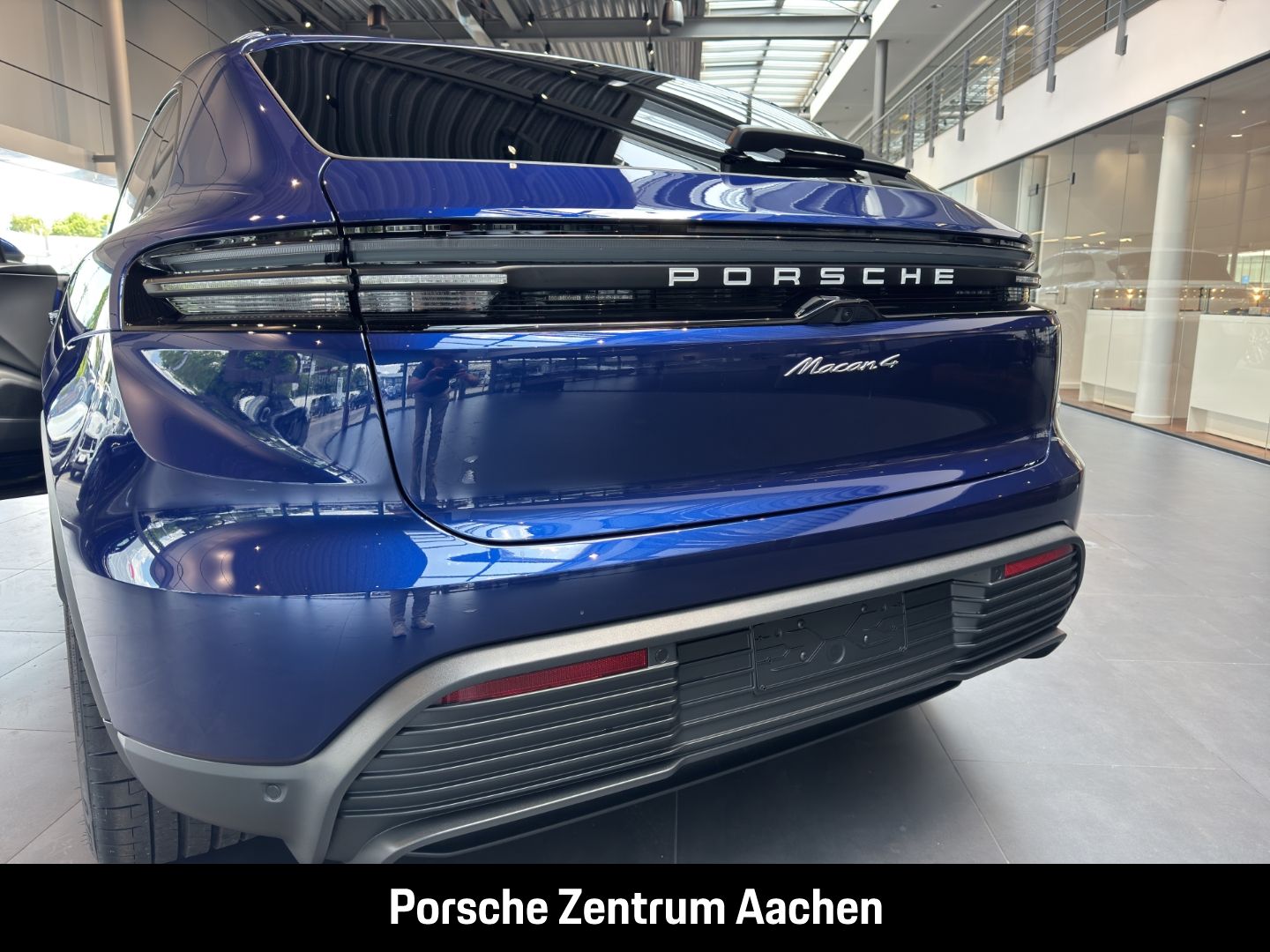 Porsche Macan 4 BOSE Panorama Rückfahrkamera Luftfederun
