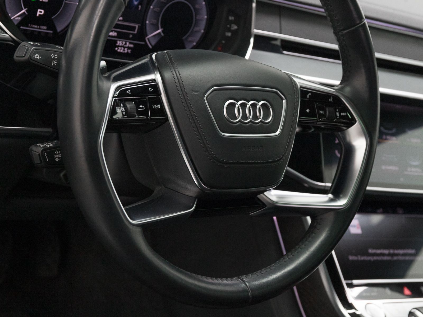 Audi A8 60 TFSIe Q MATRIX LASER - Samsaru's Car Outlet