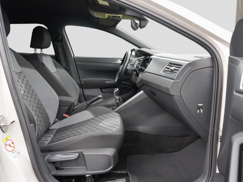 Volkswagen Taigo 1.0 TSI R-line - Samsaru's Car Outlet