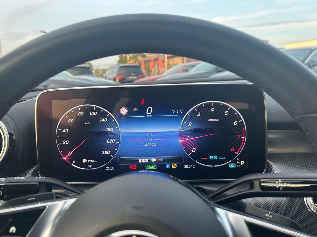 Mercedes-Benz C 200 4M - Samsaru's Car Outlet