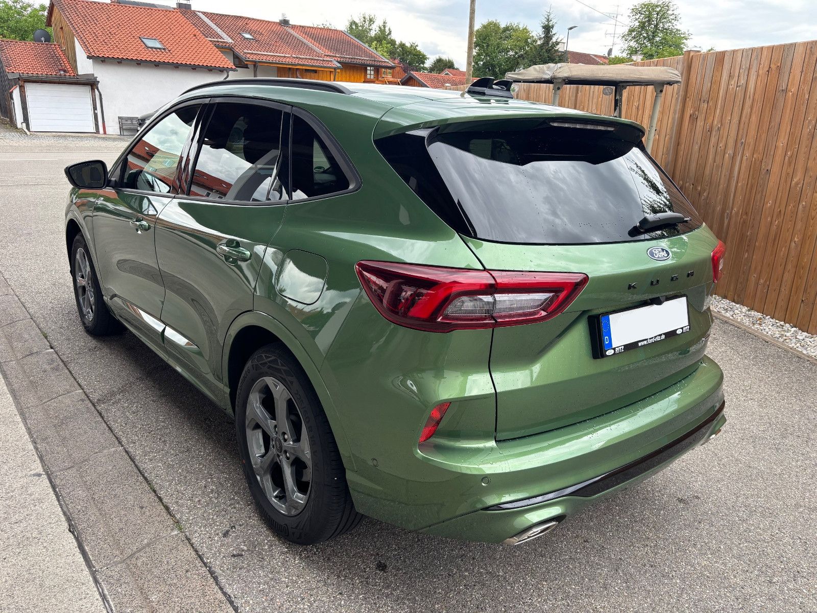 Ford Kuga Hybrid ST-Line X - Samsaru's Car Outlet