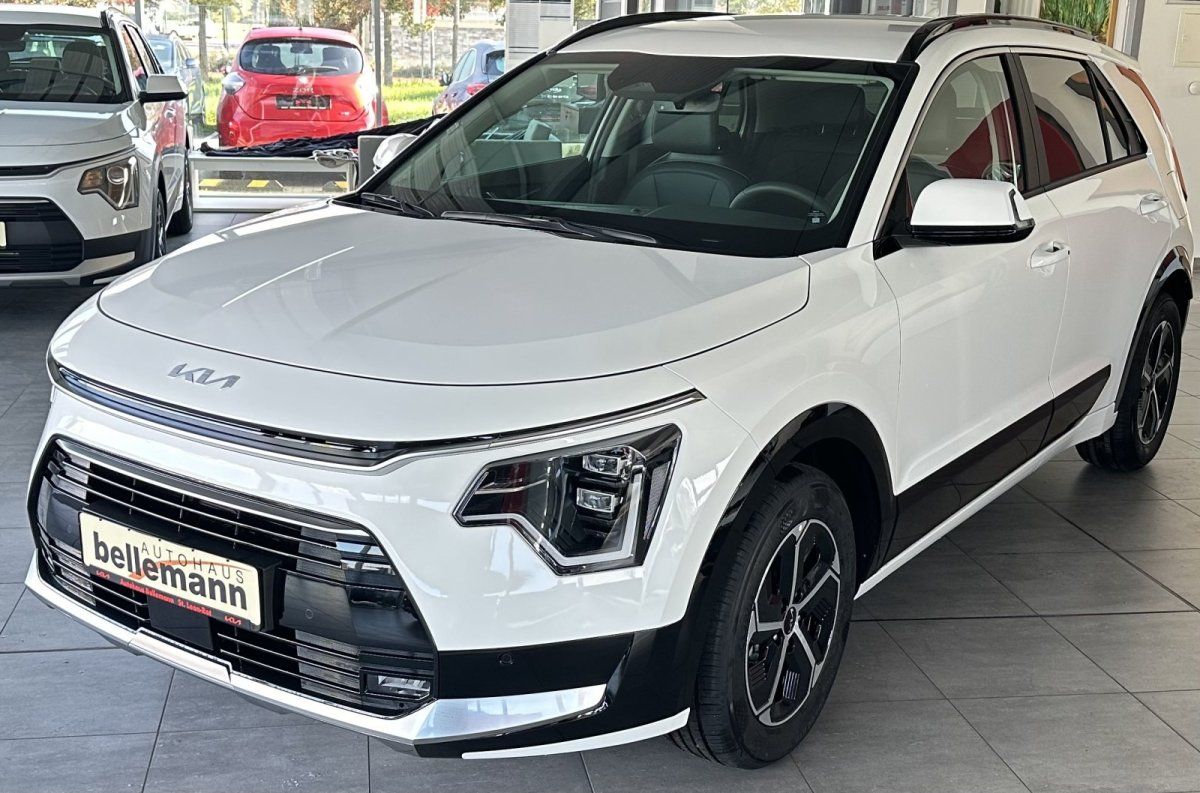 Kia Niro 1.6 HEV 129 DCT Vision - Samsaru's Car Outlet