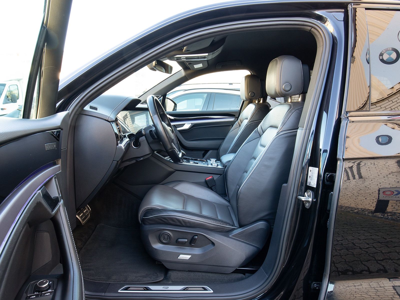 Volkswagen Touareg R-Line DYN Matrix 360°StandH.ACC Leder