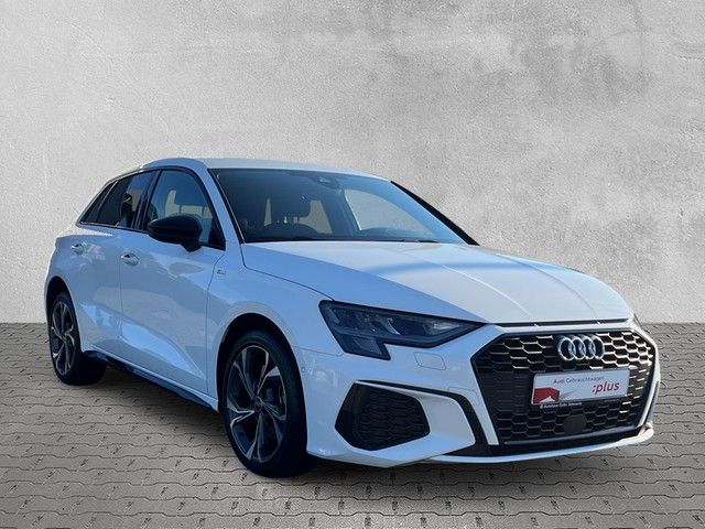 Audi A3 Sportback 40 TFSI e S-tronic S-line AHK LED