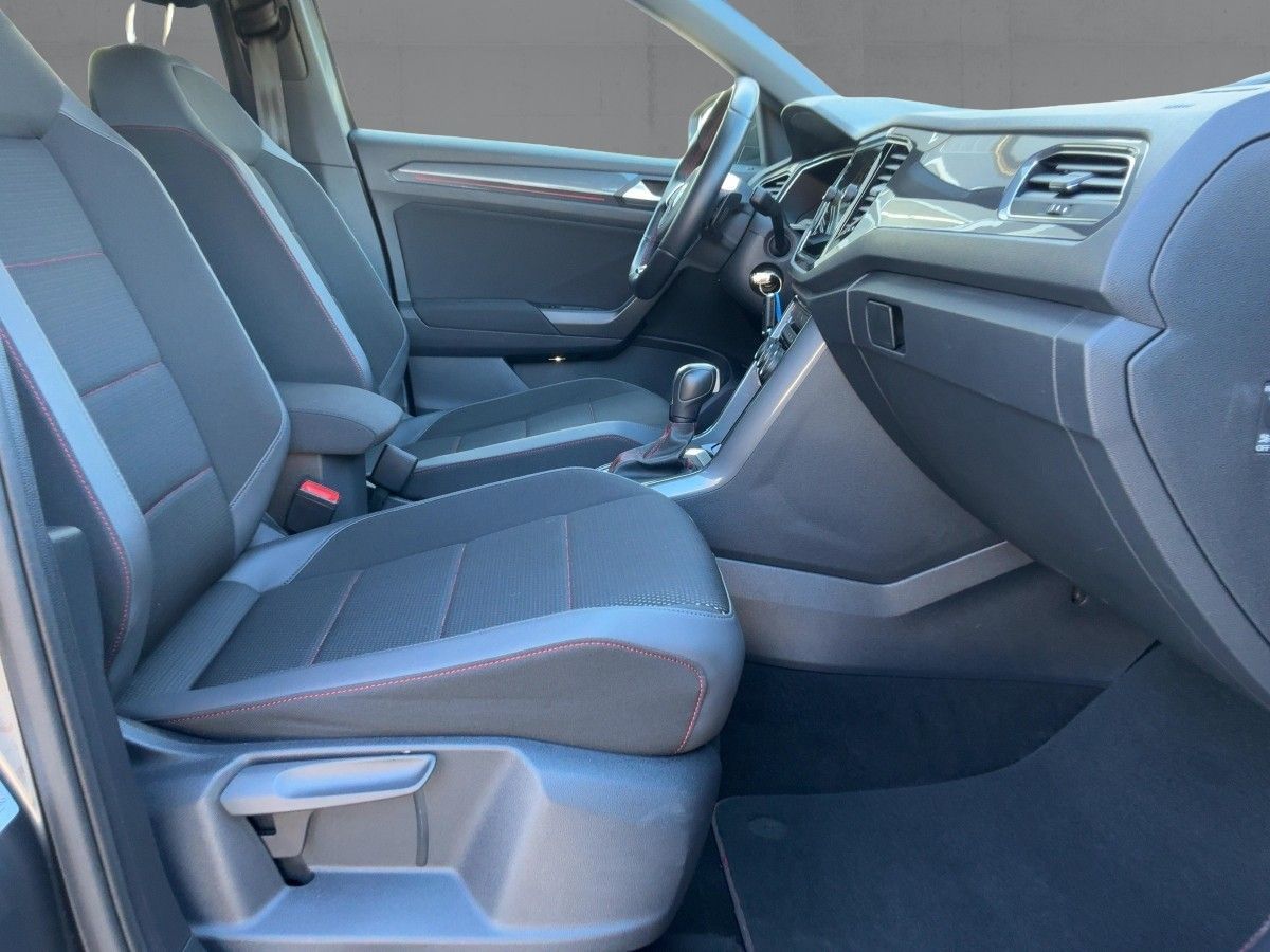 Volkswagen T-Roc 1.5 TSI DSG SPORT - Samsaru's Car Outlet