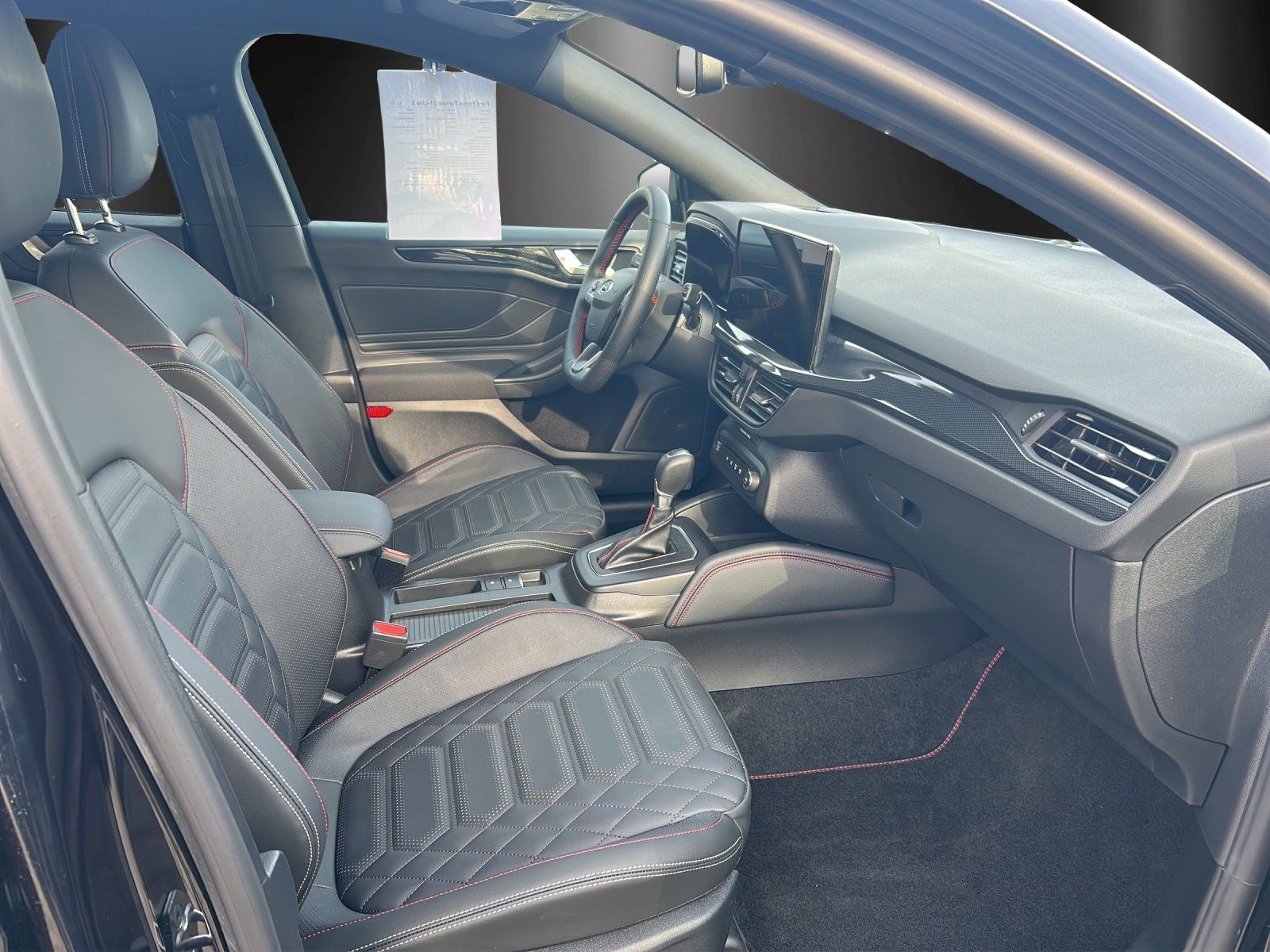 Ford Focus 1.0 ST-Line X Aut./LED/ACC/KAMERA/AHK/NAVI
