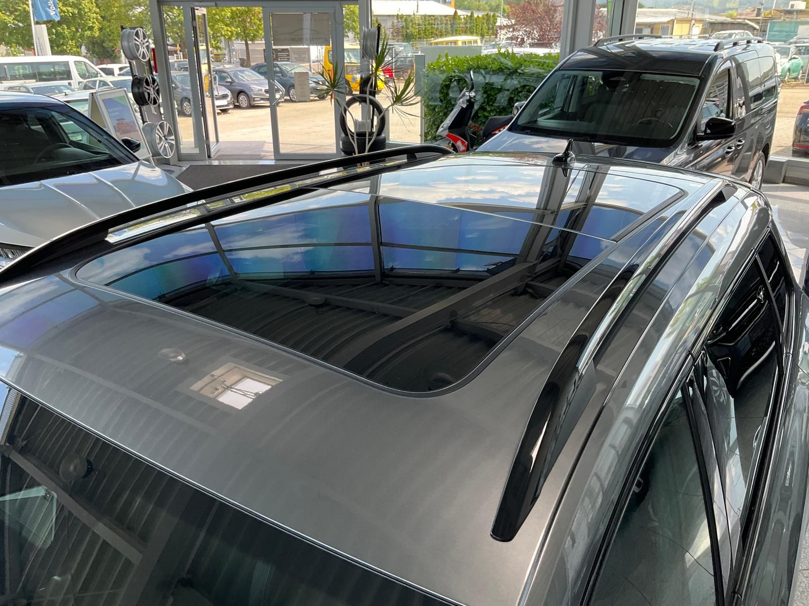 Skoda Karoq 2.0TSI Sportline 4x4 AHK Standheizung Alca