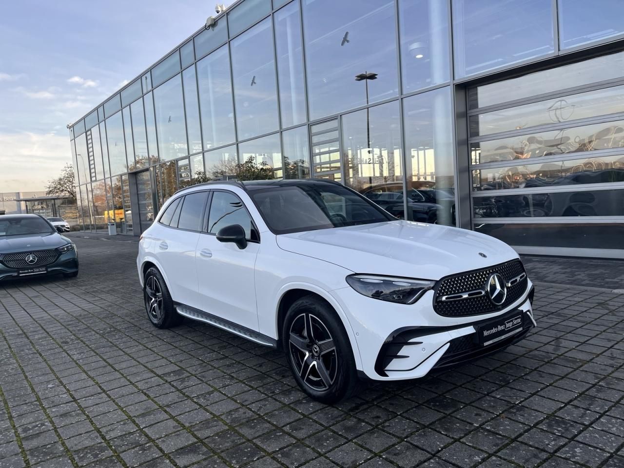 Mercedes-Benz GLC 220 d 4MATIC AMG+NIGHT+DIGI LIGHT+MEMORY+360