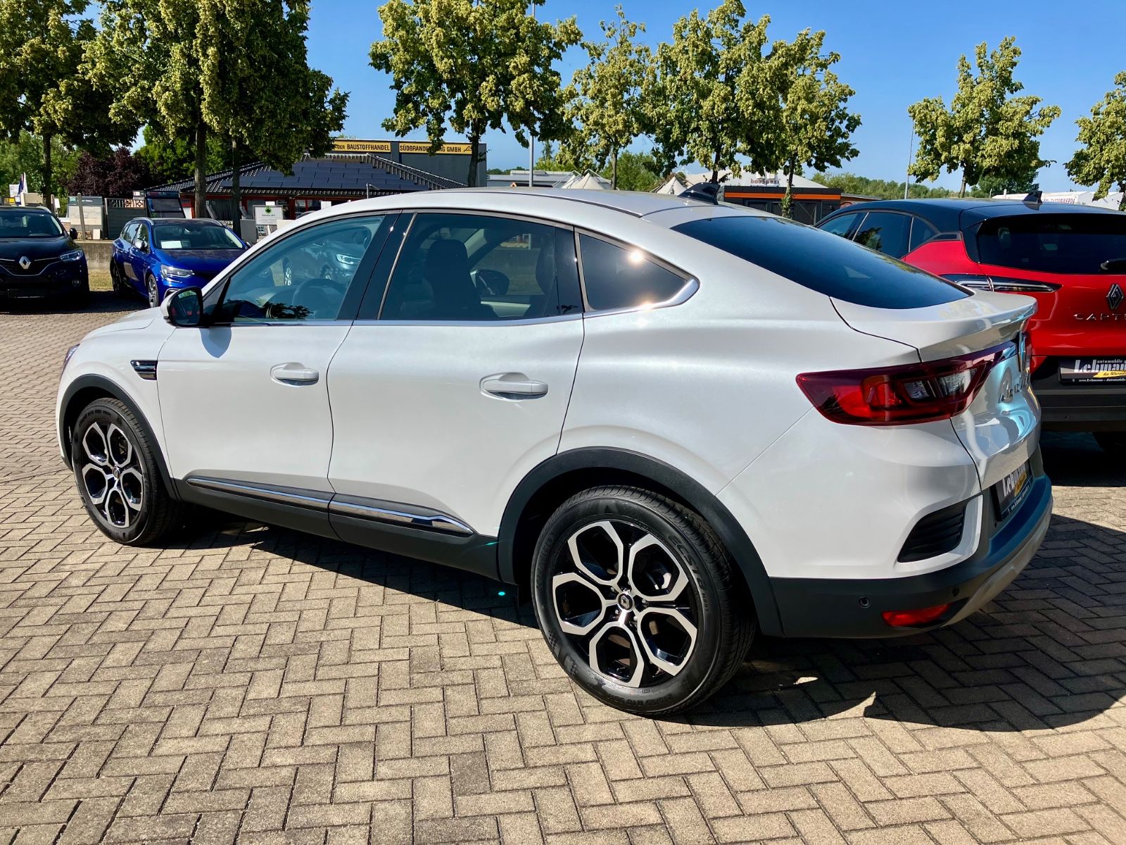 Renault Arkana Techno Hybrid - Samsaru's Car Outlet