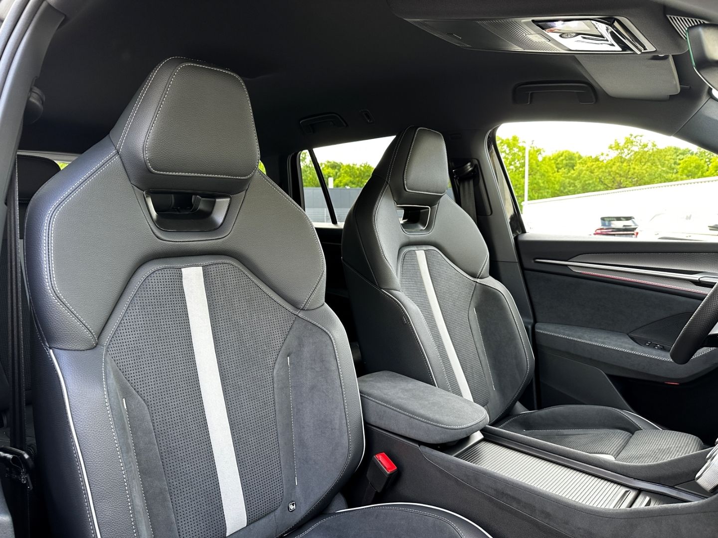 Skoda Kodiaq II 1.5 TSI iV DSG Sportline DCC AHK Matri
