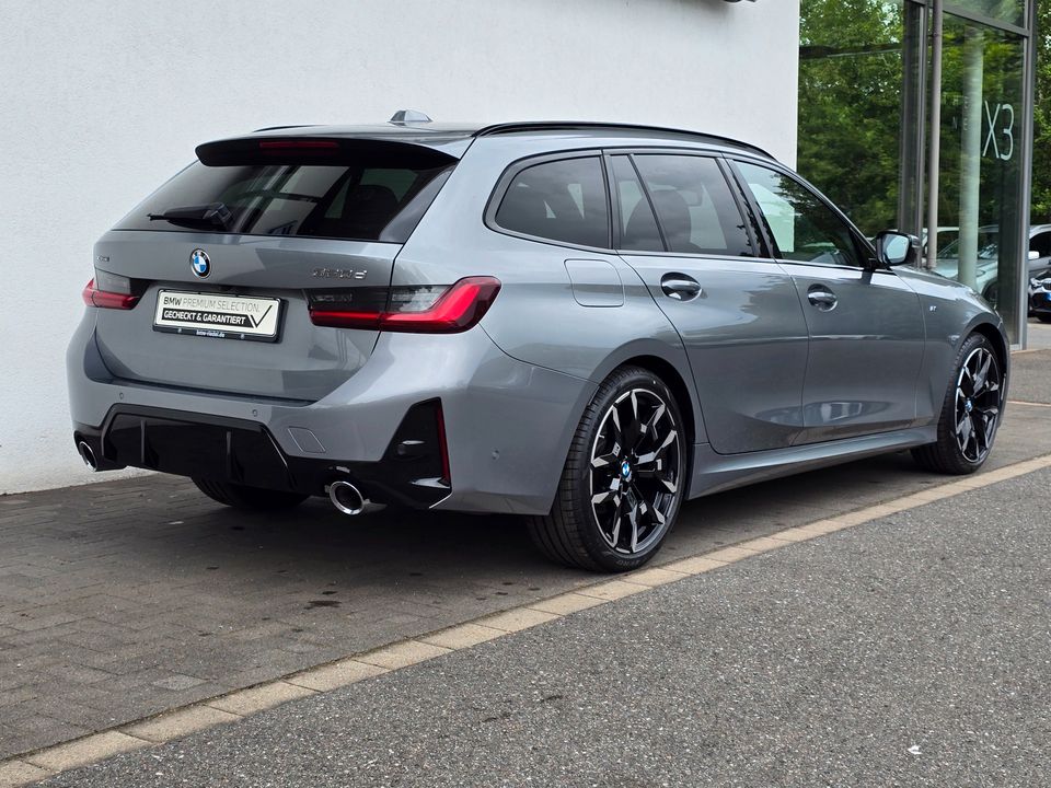 BMW 320d xDrive Touring M Sportpaket*Pano*HIFI*19"LM