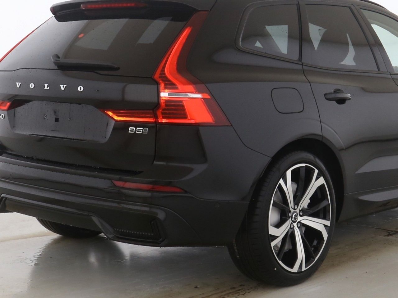 Volvo XC 60 B5 Ultra Dark AWD