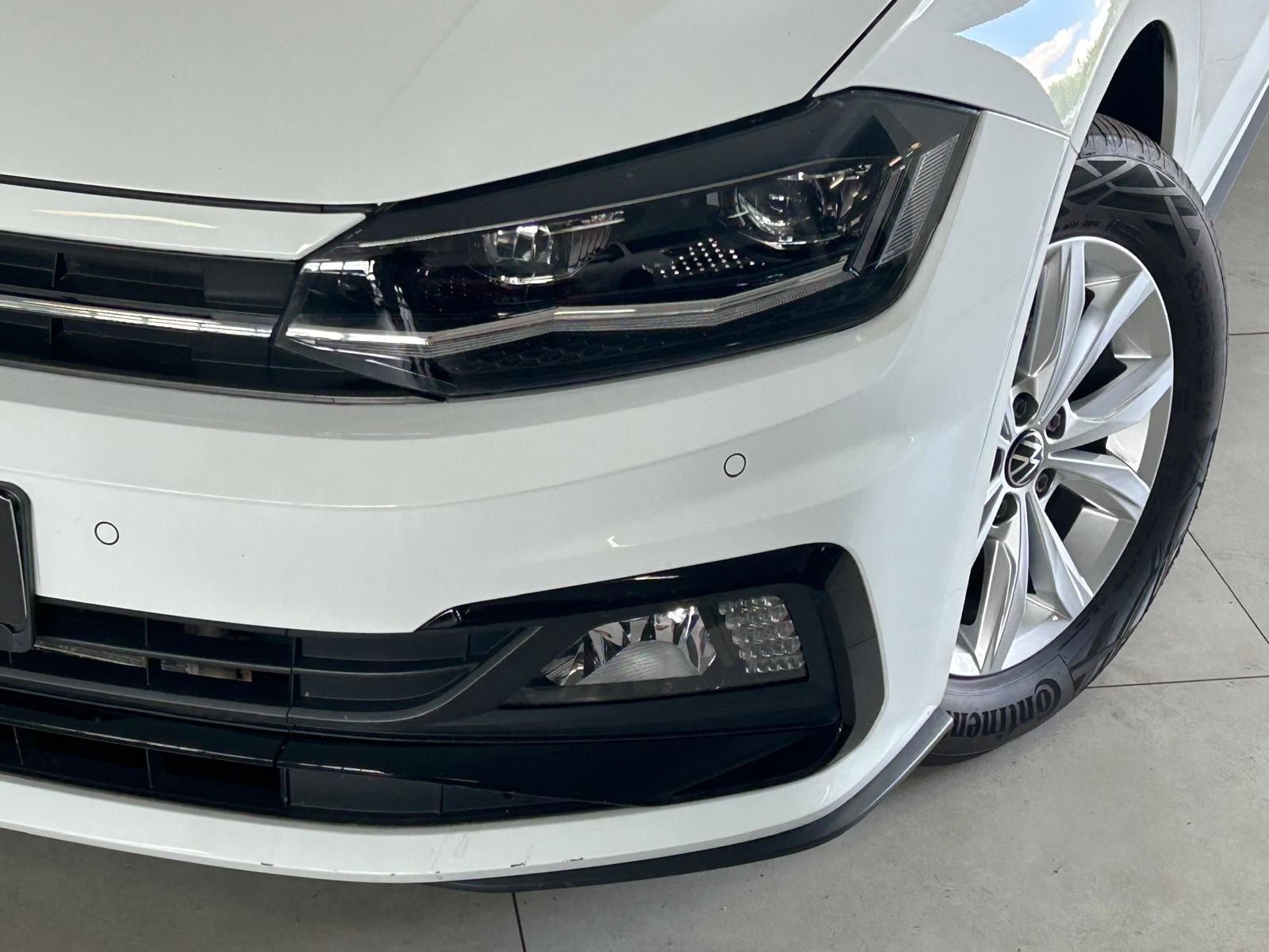 Volkswagen Polo VI 1.0 TSI DSG HIGHLINE - Samsaru's Car Outlet