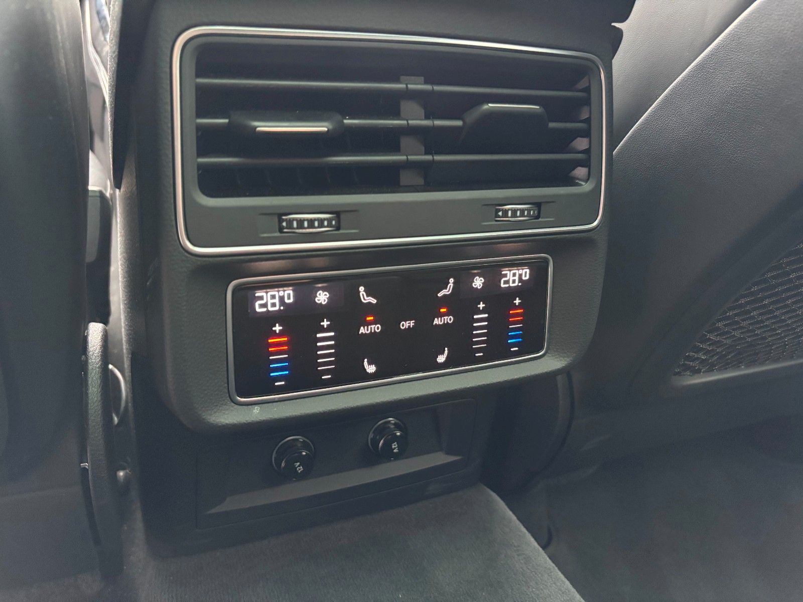 Audi RSQ8 Dynamik+*Keramik*B&O*Pano*Soft-Close*AHK*23