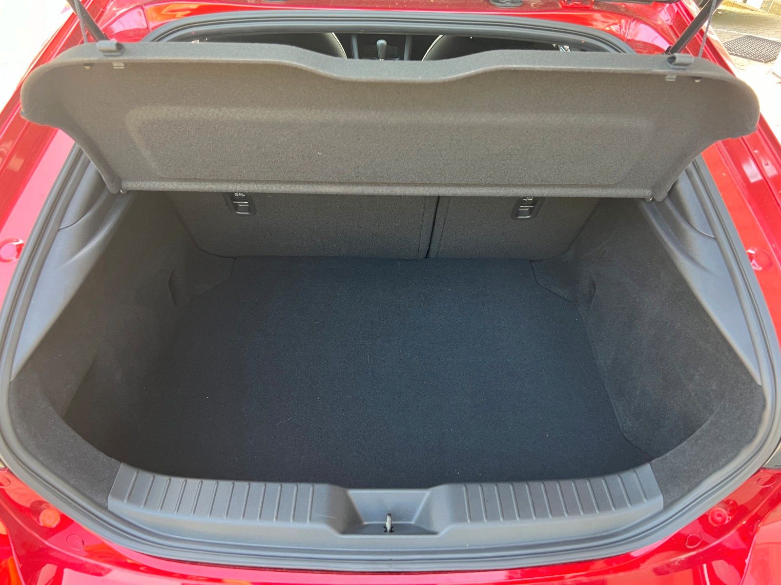 Mazda 3 2.0L e-SKYACTIV-G 150 PS AUTOMATIK HOMURA