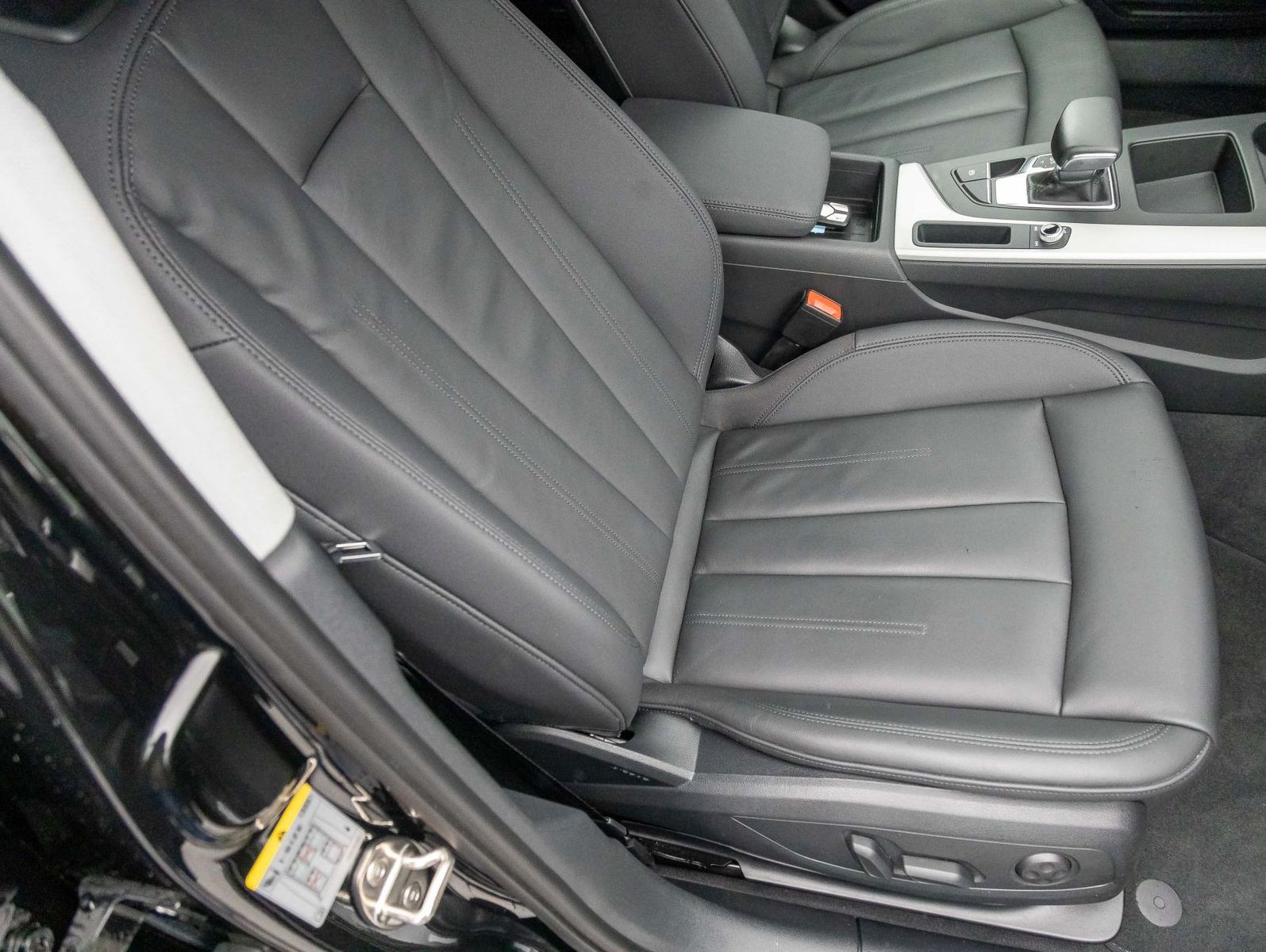 Audi A4 Avant 35TFSI Stronic - Samsaru's Car Outlet