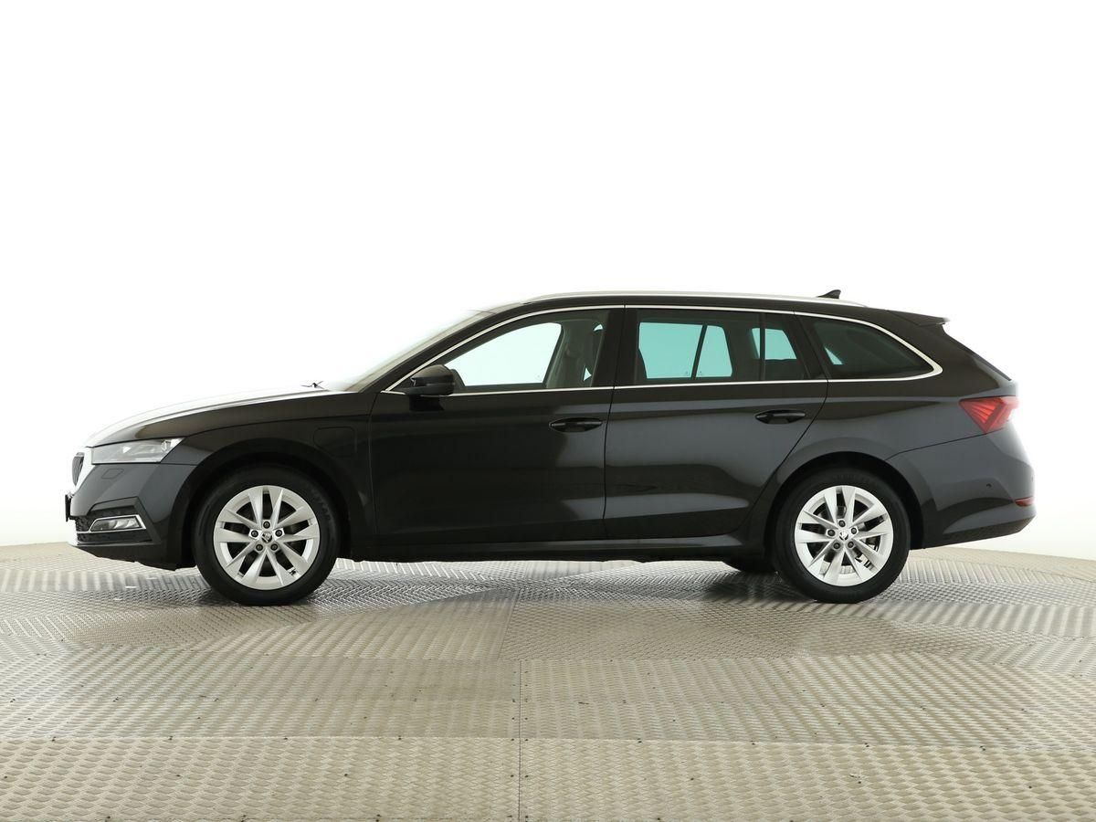 Skoda Octavia Combi Style iV - Samsaru's Car Outlet