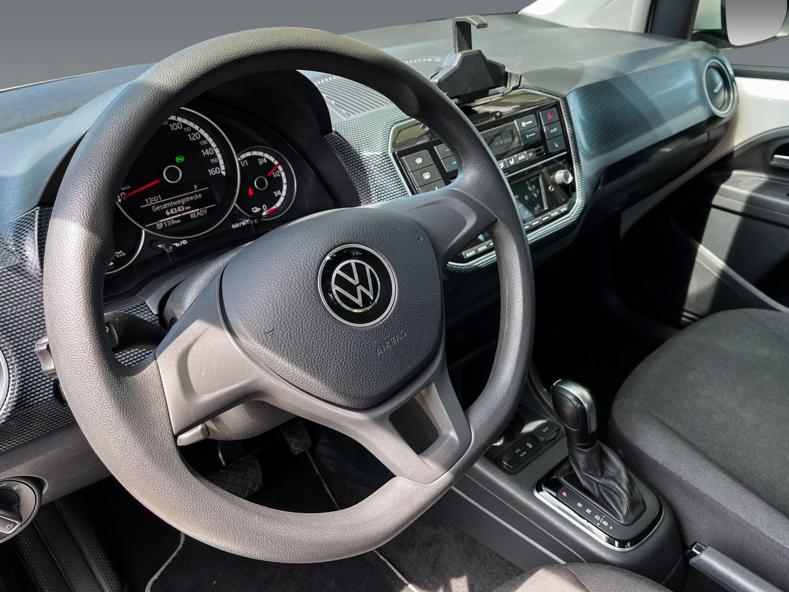 Volkswagen e-up! move up! - Samsaru's Car Outlet