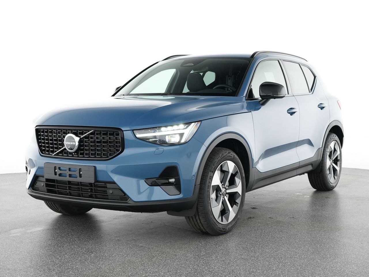 Volvo XC40 B3 Plus Dark 2WD !!!ACC+PIXEL-LED+FSH!!!