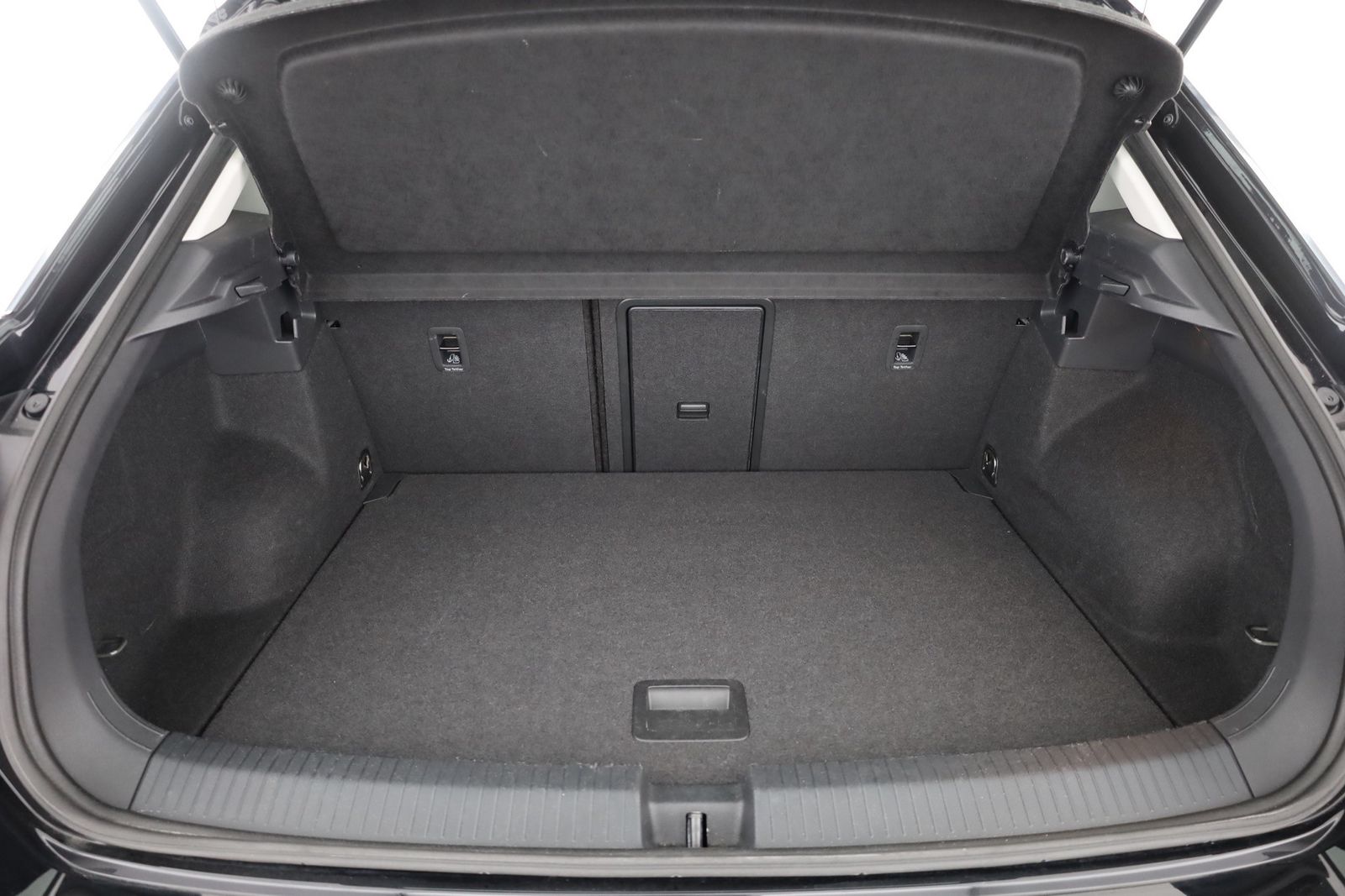 Volkswagen T-Roc 1.5 TSI DSG - Samsaru's Car Outlet