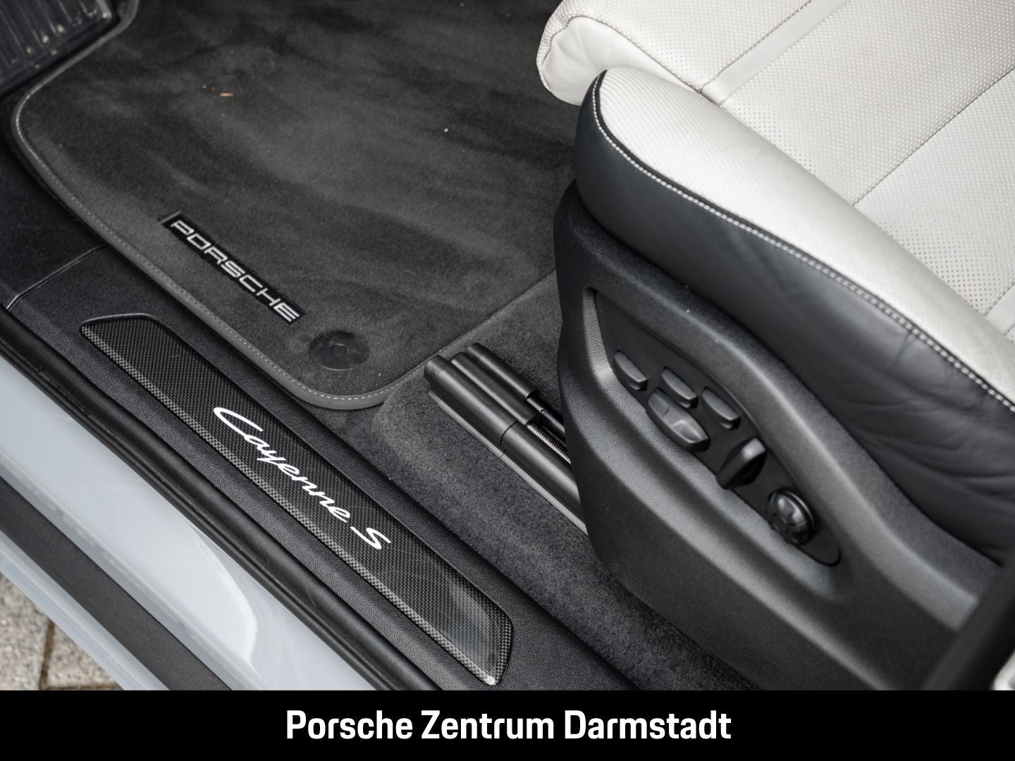 Porsche Cayenne S E-Hybrid Burmester HA-Lenkung InnoDriv