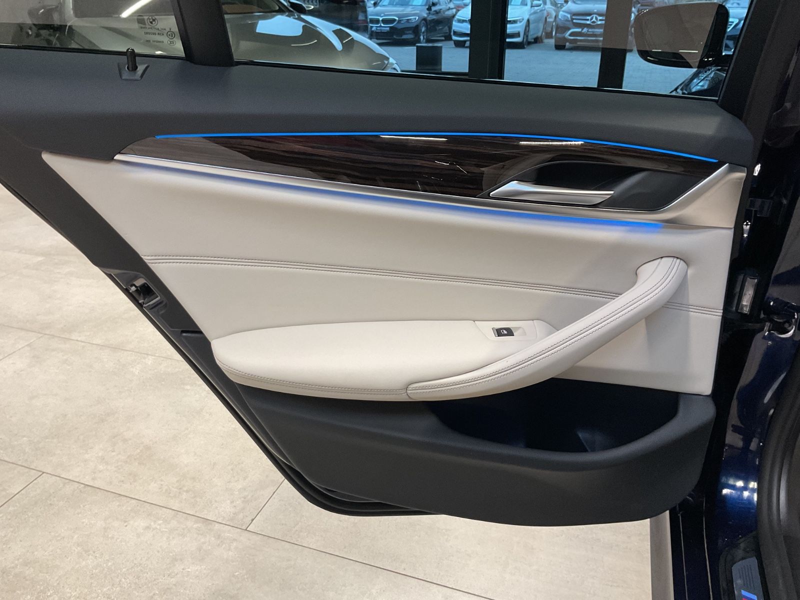 BMW 545e xDr. M Paket Exclusivleder HuD Laserl.