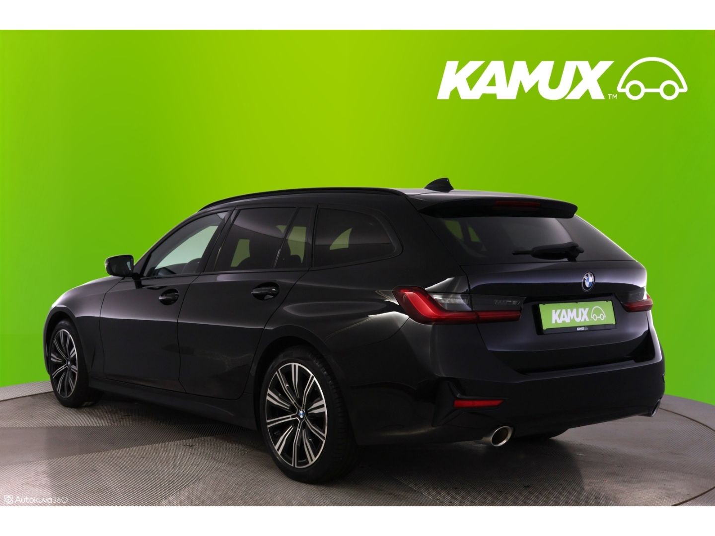 BMW 330 i Touring Steptronic Sport Line - Samsaru's Car Outlet