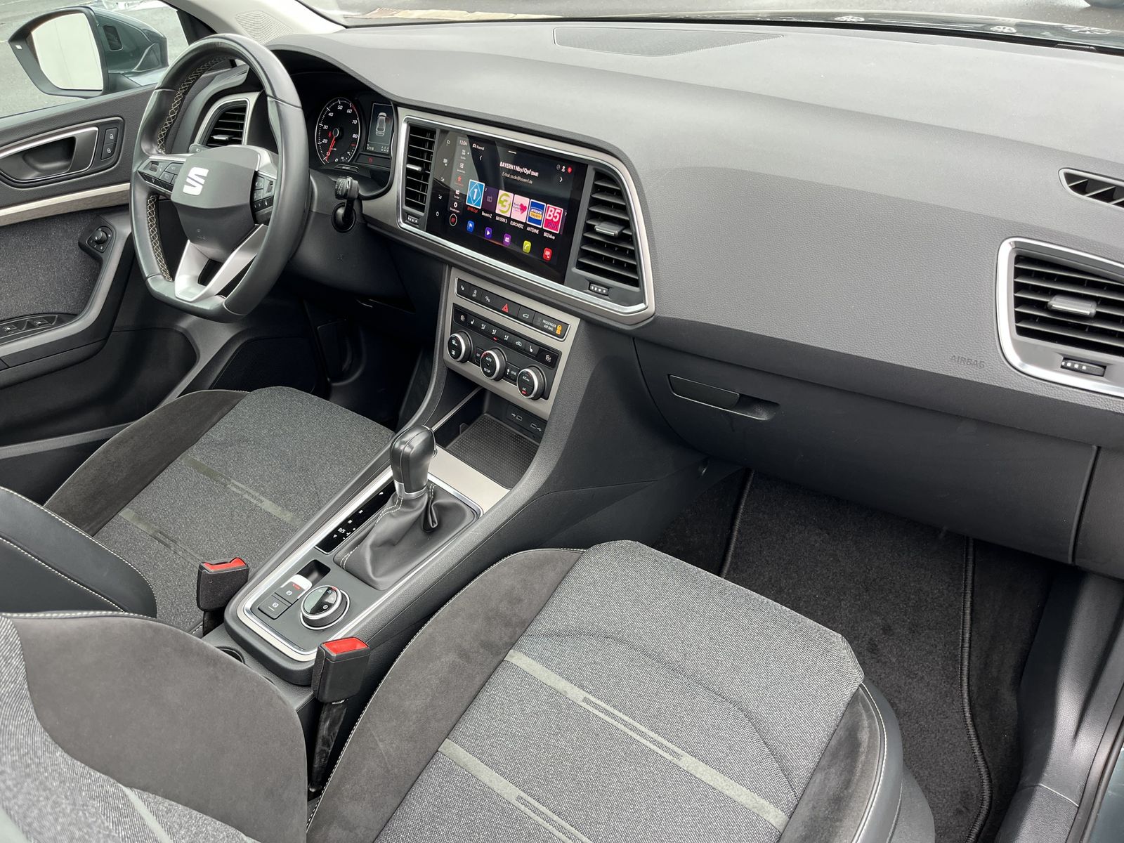 Seat Ateca 1.5 TSI DSG Xperience AHK PANO Navi 360RFK