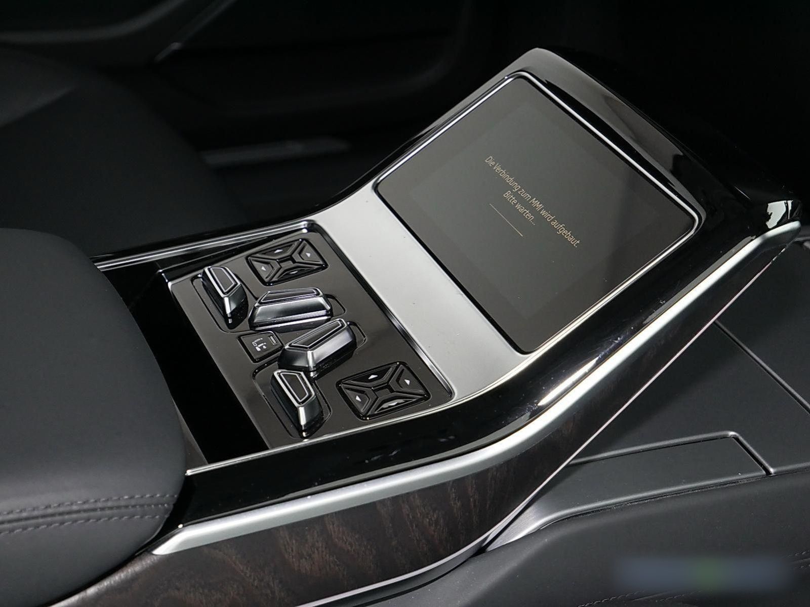 Audi A8 Lang 50 TDI - Samsaru's Car Outlet