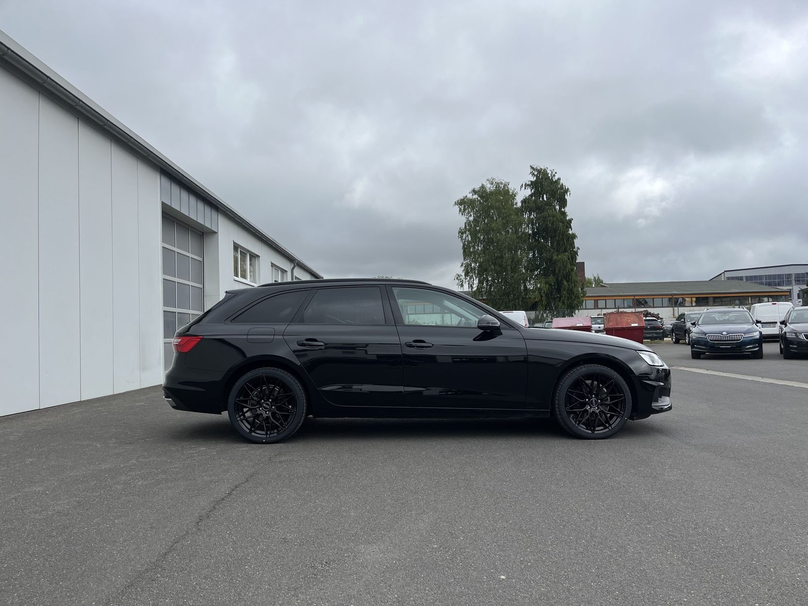 Audi A4 Avant 35 2.0 TFSI S-Line - Samsaru's Car Outlet