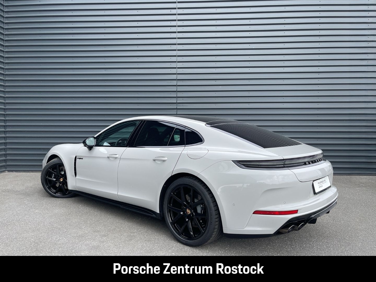 Porsche Panamera 4 E-Hybrid Active-Ride Burmester