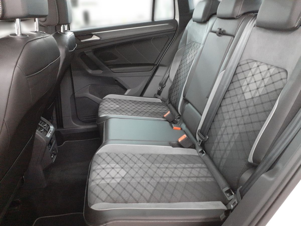 Volkswagen Tiguan R-Line 2.0 l TDI 4MOTION - Samsaru's Car Outlet