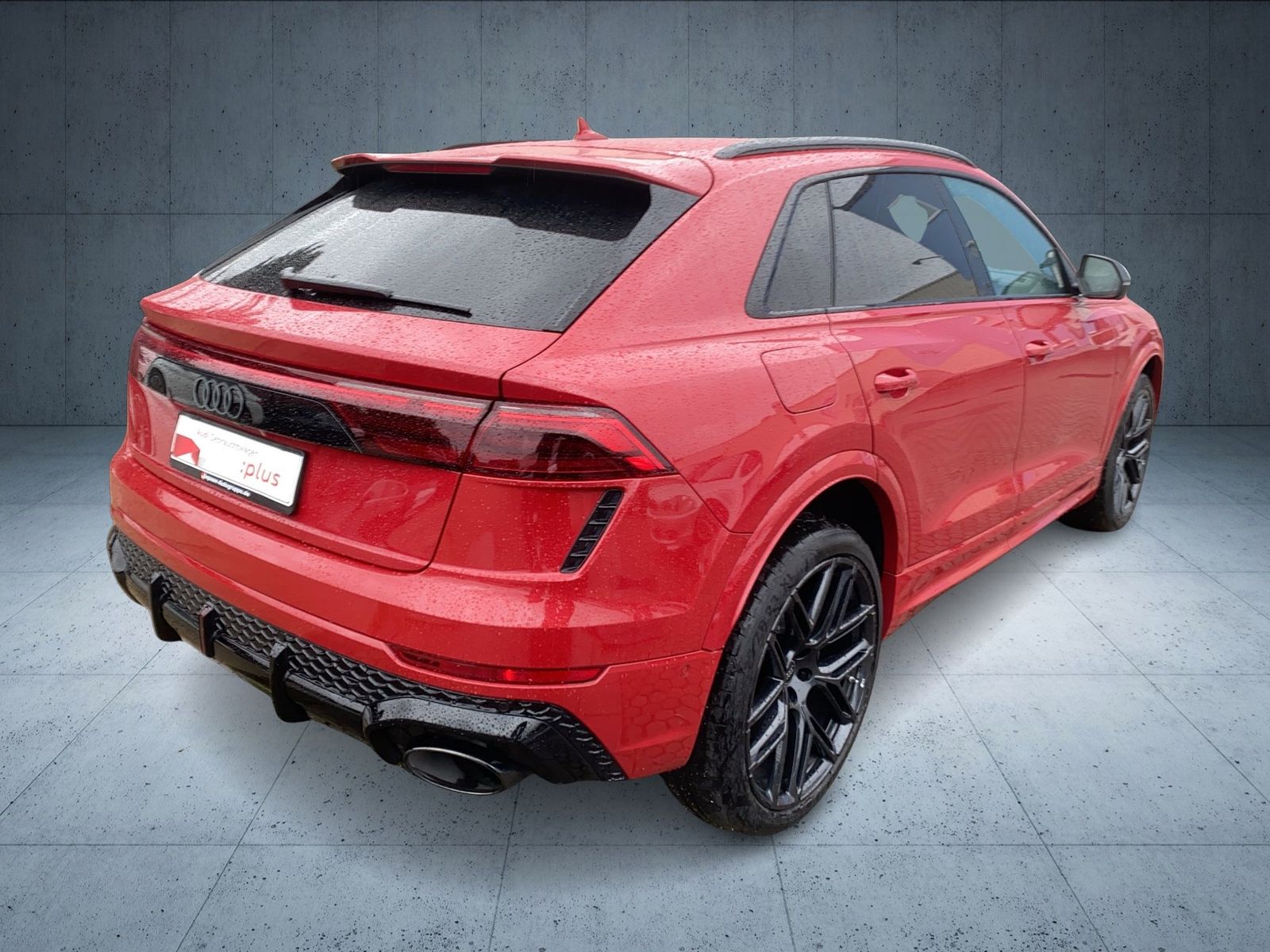Audi RS Q8 SUV performance tiptr. Vmax305 PANO HUD 23