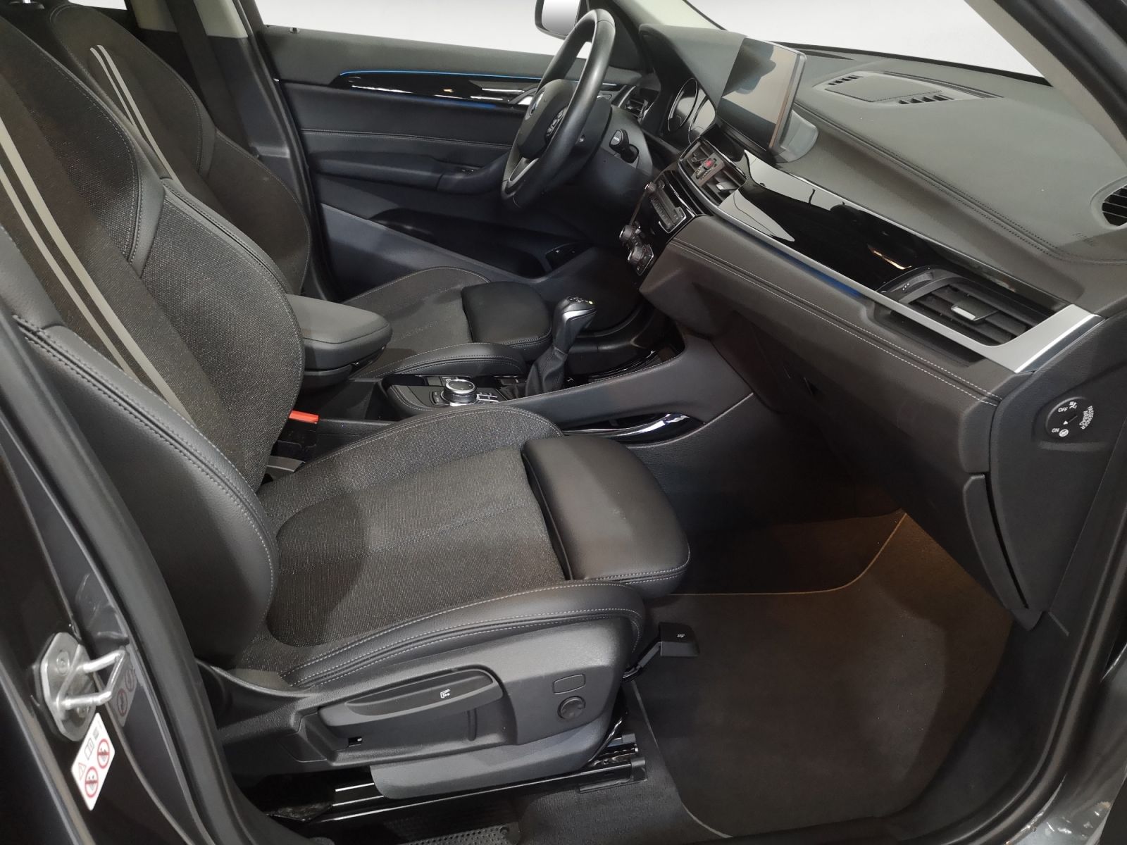 BMW X1 xDrive25e Sport Line Aut. - Samsaru's Car Outlet