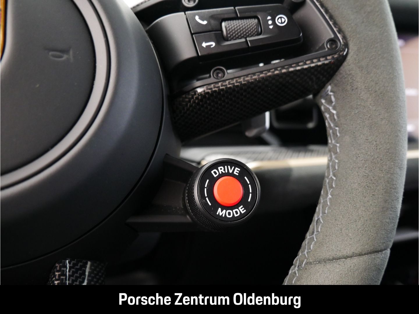 Porsche Cayenne Turbo E-Hybrid Coupe mit GT-Paket PTS