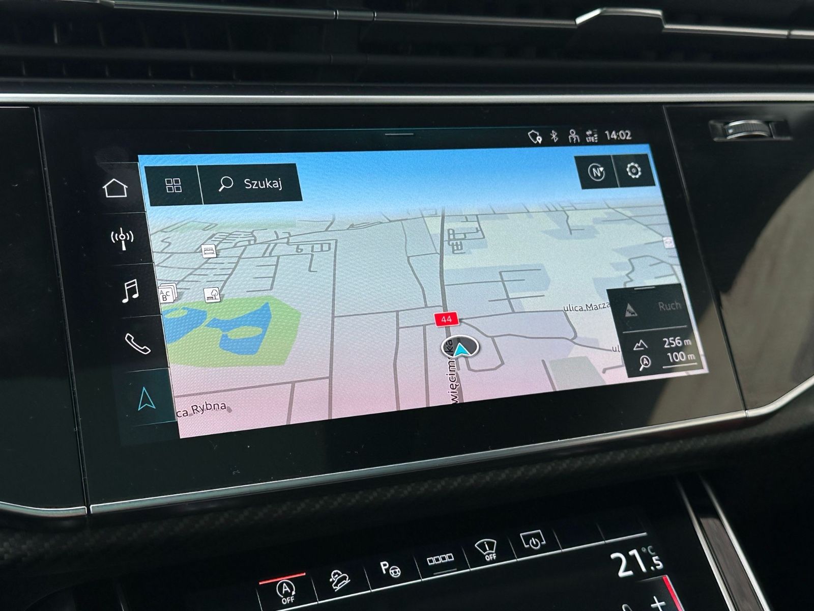 Audi RSQ8 4.0 TFSI PANORAMA/CARBON/BANG&OLUFSEN/